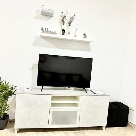 Apartamento Acogedor Y Moderno En Pleno Centro De Sevilla Con Parking Gratis ภายนอก รูปภาพ
