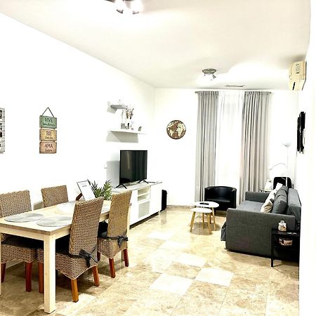 Apartamento Acogedor Y Moderno En Pleno Centro De Sevilla Con Parking Gratis ภายนอก รูปภาพ