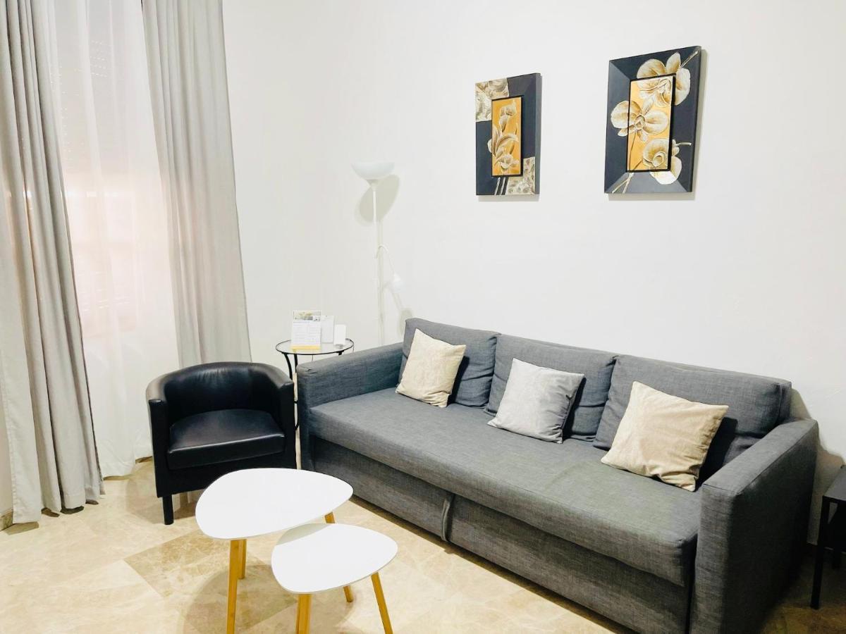 Apartamento Acogedor Y Moderno En Pleno Centro De Sevilla Con Parking Gratis ภายนอก รูปภาพ