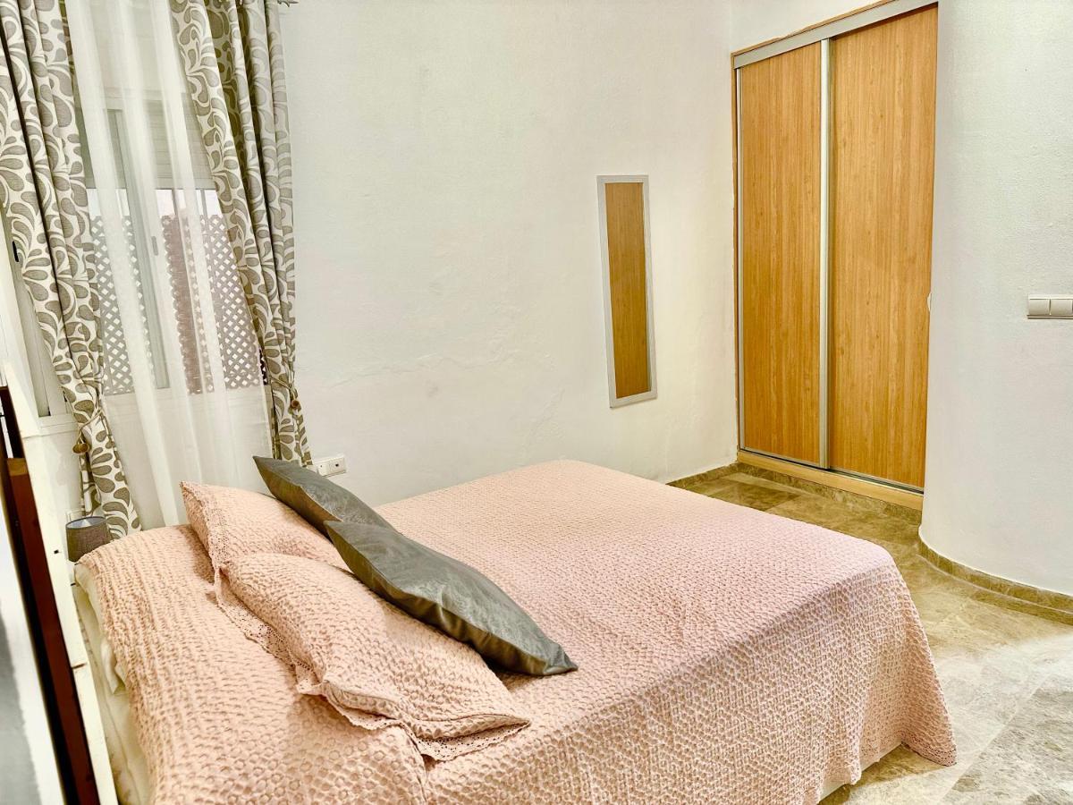 Apartamento Acogedor Y Moderno En Pleno Centro De Sevilla Con Parking Gratis ภายนอก รูปภาพ